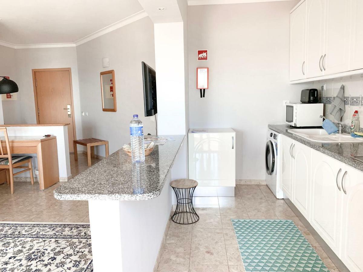 Panoramic Apartment In Portimao: Ocean View, Wifi Luaran gambar
